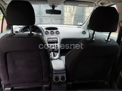 Usado Peugeot 308 90 CV (66 kW) 2008 Gris / plata Berlina