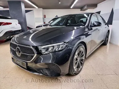 Używany Mercedes E300 313 KM (230 kW) 2025 Szary Sedan/Limuzyna
