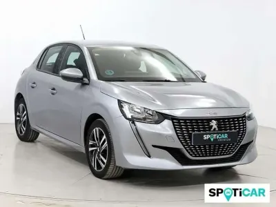 Usado Peugeot 208 Allure 101 CV (74 kW) 2020 Gris Utilitario