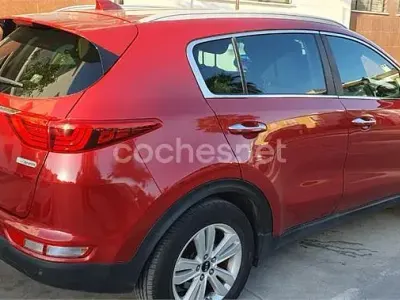 Usado Kia Sportage 115 CV (84 kW) 2016 Rojo SUV