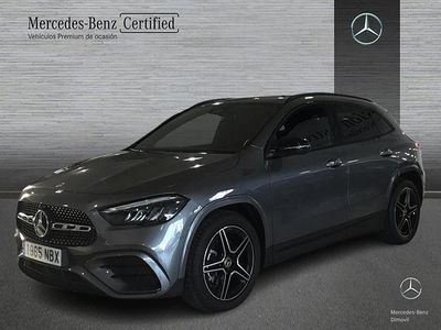 Gris Usado 2025 Mercedes 200 AMG line Monovolumen | 44.900 €