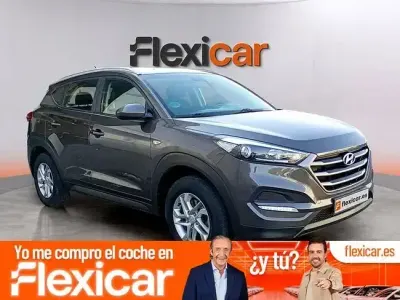 Usado Hyundai Tucson 132 CV (97 kW) 2018 Gris SUV