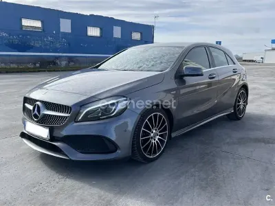 Usado Mercedes A180 122 CV (89 kW) 2018 Gris / plata Berlina