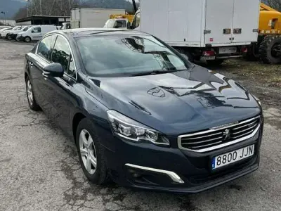 Usado Peugeot 508 SW Active 150 CV (110 kW) 2015 Azul Familiar