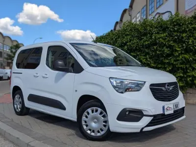 Usado Opel Combo Life Edition+ 102 CV (75 kW) 2021 Blanco Monovolumen