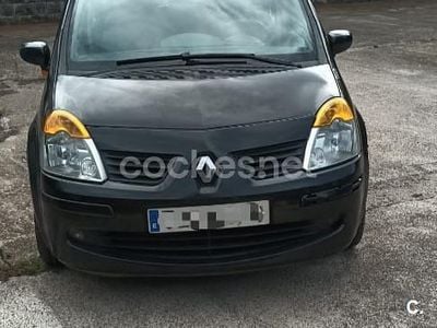 Usado Renault Modus Authentique 80 CV (58 kW) 2005 Negro Monovolumen