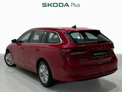 Occasion Skoda Octavia Ambition 150 ch (110 kW) 2024 Rouge Break