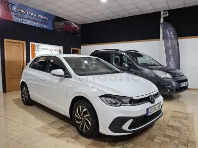 Usado VW Polo Life 95 CV (69 kW) 2022 Blanco Utilitario