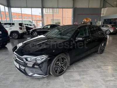 Usado Mercedes CLA200 Shooting Brake 150 CV (110 kW) 2021 Negro Familiar