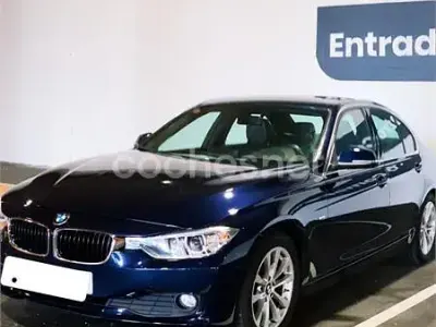 Usado BMW 320 Luxury Line 184 CV (135 kW) 2013 Azul Berlina