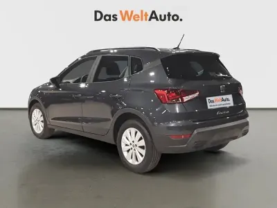 Usado Seat Arona FR 115 CV (84 kW) 2025 Gris SUV