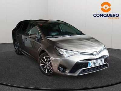 Gris / plata Usado 2017 Toyota Avensis Executive Familiar | 13.200 € (Precio justo)