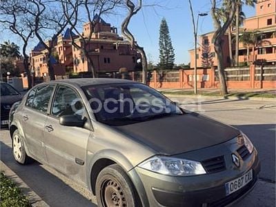 Usado Renault Mégane II Expression 100 CV (73 kW) 2004 Verde Berlina