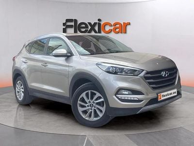 Käytetty Hyundai Tucson 115 HP (84 kW) 2017 Harmaa Katumaasturi