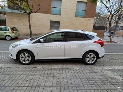 Usado Ford Focus Trend 150 CV (110 kW) 2012 Blanco Berlina