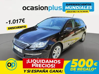 Usado Peugeot 308 Style 120 CV (88 kW) 2017 Negro Familiar
