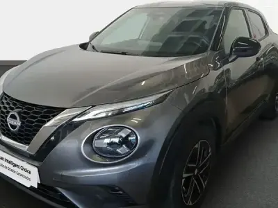 Usado Nissan Juke N-Connecta 114 CV (83 kW) 2025 Skline grey (metalizado) techo SUV