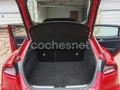 Usado Kia Stinger GT-Line 245 CV (180 kW) 2021 Rojo Utilitario