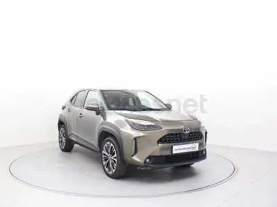 Usado Toyota Yaris Cross Style 116 CV (85 kW) 2022 Amarillo SUV