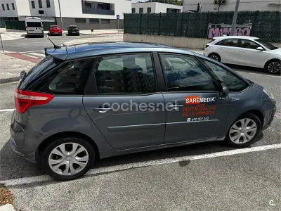 Usado Citroën C4 Picasso Live 99 CV (72 kW) 2017 Gris / plata Monovolumen