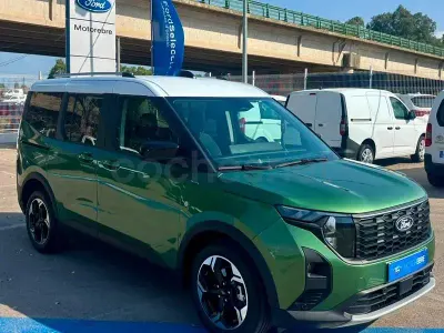 Nuevo Ford Tourneo Courier Active 125 CV (91 kW) 2026 Verde Monovolumen