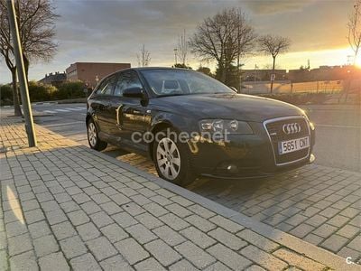 Usado Audi A3 Attraction 140 CV (102 kW) 2003 Negro Berlina