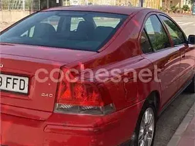 Usado Volvo S60 Momentum 130 CV (95 kW) 2006 Rojo Berlina
