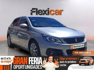 Usado Peugeot 308 Active 130 HP (95 kW) 2021 Cinzento