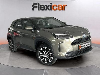 Marrón Usado 2024 Toyota Yaris Hybrid Active | 22.990 € (Precio justo)