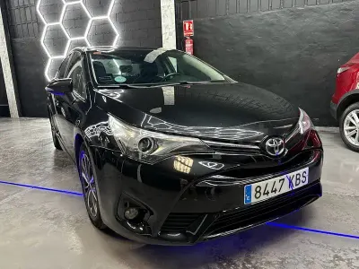 Usado Toyota Avensis