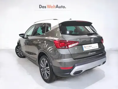 Usado Seat Arona Xperience 115 CV (84 kW) 2025 Gris SUV