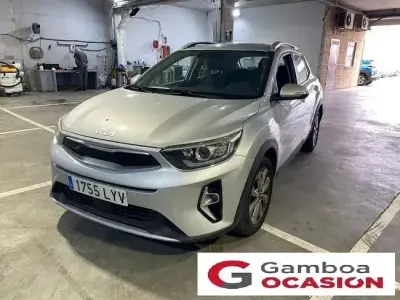 Usado Kia Stonic Plus 100 CV (73 kW) 2022 Gris SUV