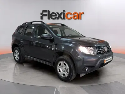 Usado Dacia Duster Comfort 91 CV (66 kW) 2021 Gris SUV