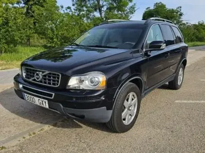 Käytetty Volvo XC90 Momentum 200 HP (147 kW) 2010 Musta Katumaasturi
