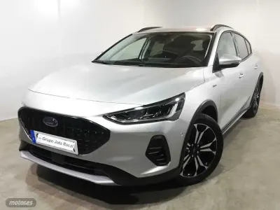 Usado Ford Focus Active X 155 CV (114 kW) 2024 Gris Berlina