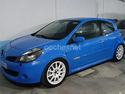 Begagnad Renault Clio II 200 HK (147 kW) 2007 Blå Sedan