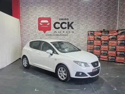 Usado Seat Ibiza Sport 105 CV (77 kW) 2010 Blanco Berlina