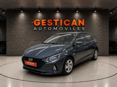 Usado Hyundai i20 84 CV (61 kW) 2023 Azul Utilitario