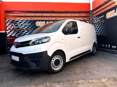 Usado Toyota Proace Comfort 122 CV (89 kW) 2019 Blanco Monovolumen