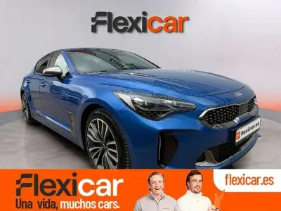 Usado Kia Stinger GT-Line 200 CV (147 kW) 2017 Azul Utilitario