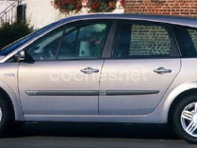 Gris / plata Usado 2004 Renault Grand Scénic II Dynamique Monovolumen | 2800 € (Precio justo)