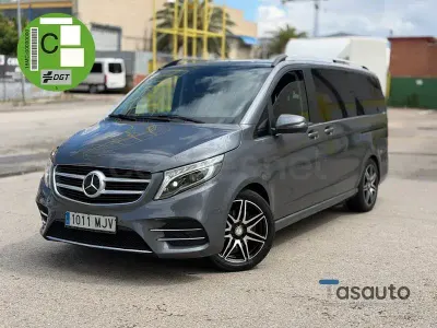 Begagnad Mercedes V220 Exclusive 163 HK (119 kW) 2018 Grå Minibuss