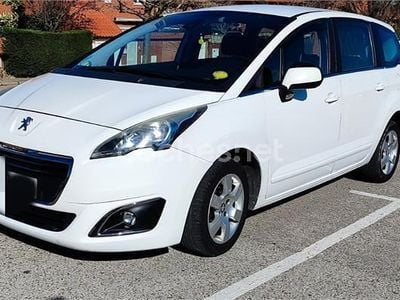 Usado Peugeot 5008 Access 115 CV (84 kW) 2014 Blanco Monovolumen