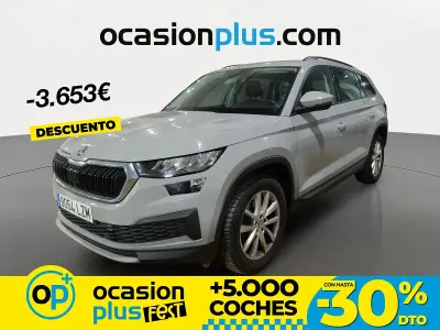 Usado Skoda Kodiaq Ambition 150 CV (110 kW) 2022 Gris / plata SUV