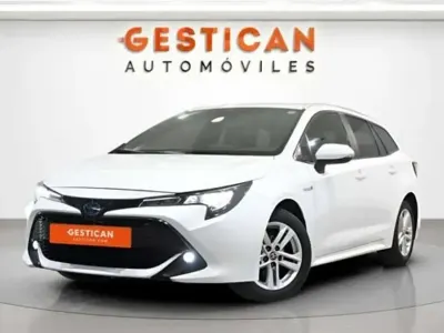 Usado Toyota Corolla Active 122 CV (89 kW) 2022 Blanco Familiar