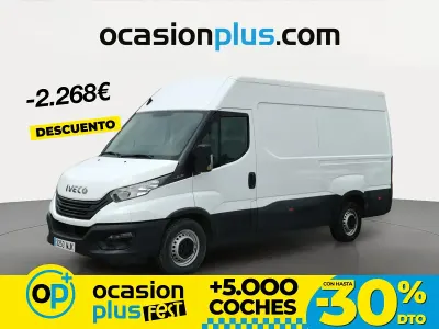 Begagnad Iveco Daily 156 HK (114 kW) 2023 Vit Sedan