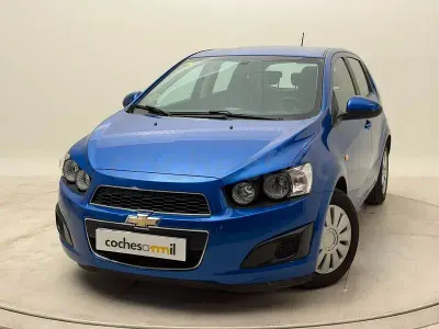 Usado Chevrolet Aveo LT 75 CV (55 kW) 2013 Azul Berlina