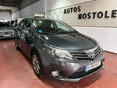 Occasion Toyota Avensis Advance 150 PK (110 kW) 2013 Grijs Sedan