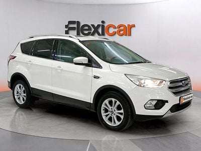 Usado Ford Kuga Titanium 120 CV (88 kW) 2017 Blanco SUV