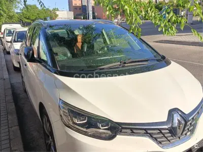 Usado Renault Grand Scénic IV Zen 140 CV (102 kW) 2019 Blanco Monovolumen